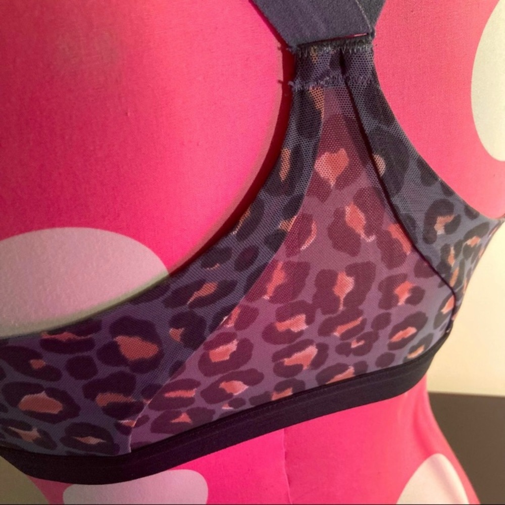 Victoria’s Secret Sports Bra 32C Victoria Sport Very Sexy Leopard Gym VSX Logo - Picture 8 of 13